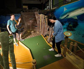 Mega Mini Golf - Hotel Accommodation 5