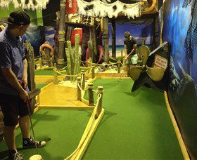 Mega Mini Golf - Hotel Accommodation 6
