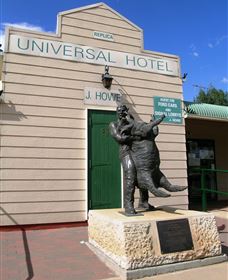 Jack Howe Sculpture And Gallery - Hotel Accommodation 0