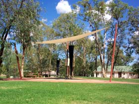 Charleville - Steiger Vortex Rainmaking Guns - Hotel Accommodation 3