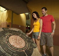 Warradjan Cultural Centre - Hotel Accommodation