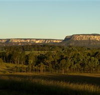 Bandana Station Sunsets - Hotel Accommodation