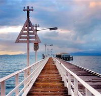 Picnic Bay - Hotel Accommodation