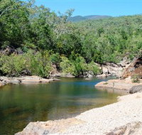 Mount Elliot Bowling Green Bay National Park - Hotel Accommodation