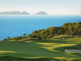 Hamilton Island Golf Club - Hotel Accommodation 1