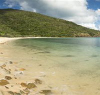 Connie Bay on Keswick Island - Hotel Accommodation