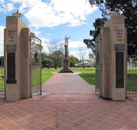 Goondiwindi War Memorial - Hotel Accommodation