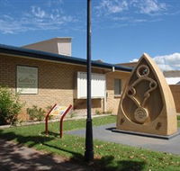 Chinchilla White Gums Art Gallery - Hotel Accommodation