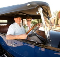 Maxs Motor Museum - Hotel Accommodation