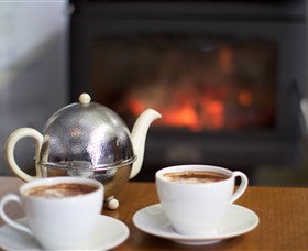 The Arts Centre Cootamundra - Hotel Accommodation 2