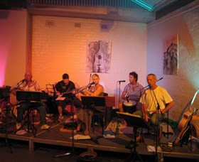 The Arts Centre Cootamundra - Hotel Accommodation 3