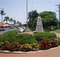 Yeppoon War Memorial - Hotel Accommodation