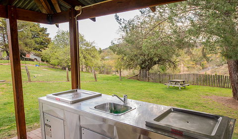 Bill Lyle Reserve Picnic Area - Hotel Accommodation 1