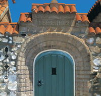 Monsignor J.C. Hawes Priest House Museum - Hotel Accommodation