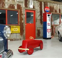 Trafalgar Holden Museum - Hotel Accommodation