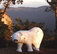 Lost Bear Gallery - Hotel Accommodation