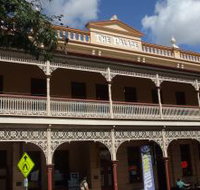 Childers Art Space CHARTS - Hotel Accommodation