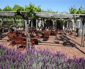 Pinelli Estate Wines - Hotel Accommodation 1