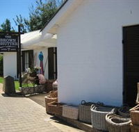 The Brown Shutter - Hotel Accommodation