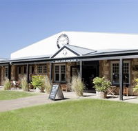 Saddlers Creek Wines - Hotel Accommodation