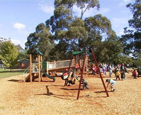 Sale Botanic Gardens - Hotel Accommodation 1