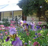 Raglan Gallery And Cultural Centre - Hotel Accommodation