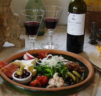 Mount Ashby Estate and Cafe La Palette - Hotel Accommodation