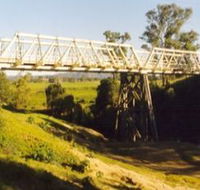Vacy Bridge over Paterson River - Hotel Accommodation