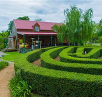 Amazement Farm and Fun Park / Cafe and Farmstay Accommodation - Hotel Accommodation