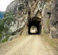 Old Glen Innes Road and the Historic Tunnel Grafton - Hotel Accommodation