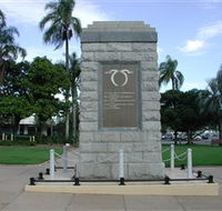 Sandgate War Memorial Park - Hotel Accommodation
