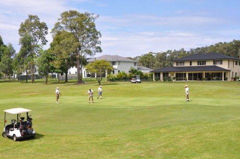 Emerald Downs Golf Course - Hotel Accommodation 3