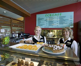 Port Of Brisbane Visitors Centre - Hotel Accommodation 1