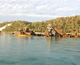 Tangalooma Wrecks Dive Site - Hotel Accommodation 0