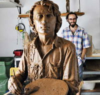 Damien Lucas Sculpture and Design - Hotel Accommodation