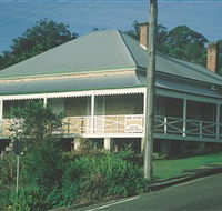 Maclean Stone Cottage and Bicentennial Museum - Hotel Accommodation