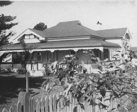 Crawford House - Hotel Accommodation 2
