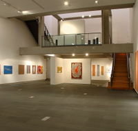 Glasshouse Regional Gallery - Hotel Accommodation