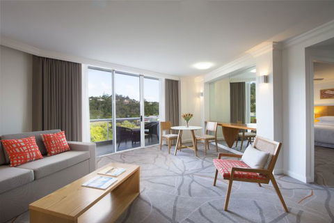 Sofitel Noosa Pacific Resort - Hotel Accommodation 5