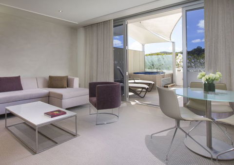 Sofitel Noosa Pacific Resort - Hotel Accommodation 9