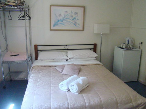 Orchid Guest House - Hotel Accommodation 0