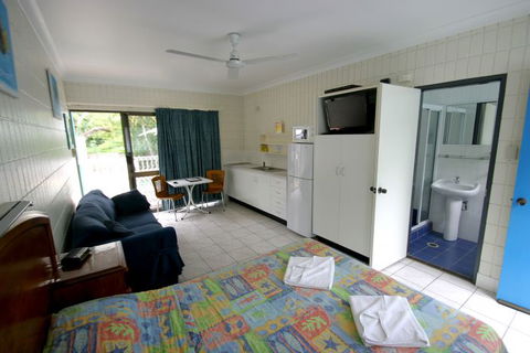 Tropical Palms Inn - Hotel Accommodation 1