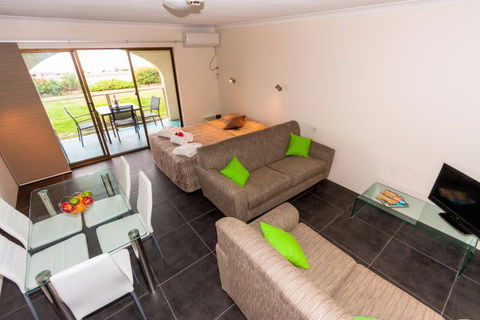 Edgewater Gardens - Hotel Accommodation 0