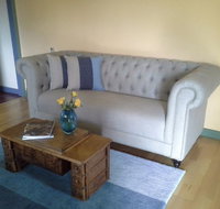 Blue House at Mountainside Wines - Hotel Accommodation