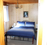 Toshas Place - Hotel Accommodation