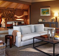 Pretty Beach House - Hotel Accommodation