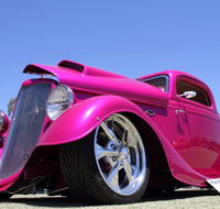 Show Us Ya Wheels - Hotel Accommodation