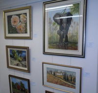 Masterpiece Framing  Gallery - Hotel Accommodation