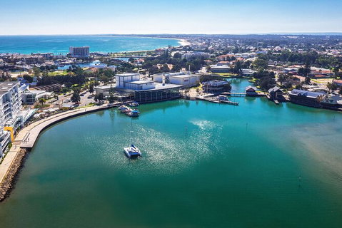Mandurah Dolphin And Scenic Marine Cruise - Hotel Accommodation 3