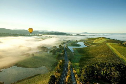 Yarra Valley Balloon Flight And Winery Tour - Hotel Accommodation 1